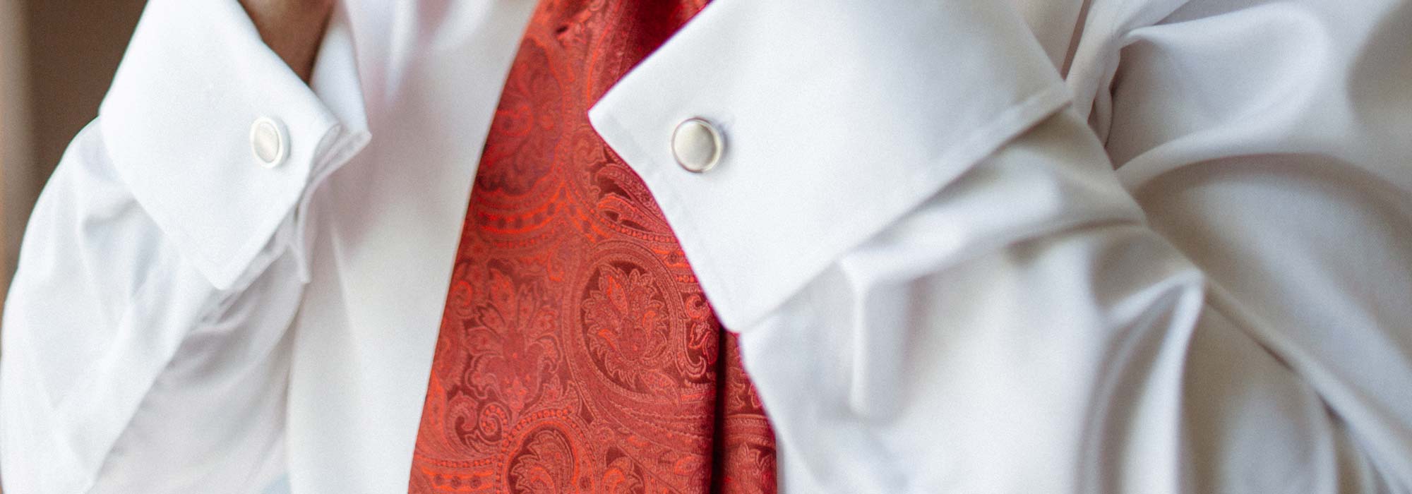 Krawatte zum Hochzeitsanzug